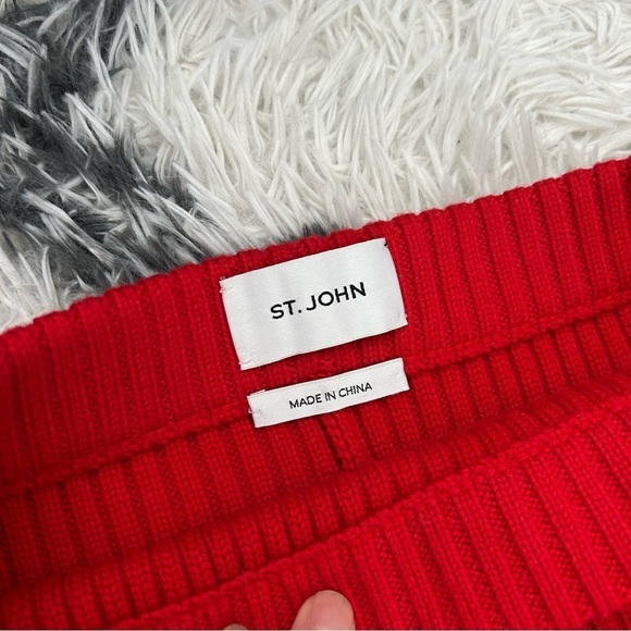 St. John Stretch Ribbed Wool Skirt - Picture 5 of 7